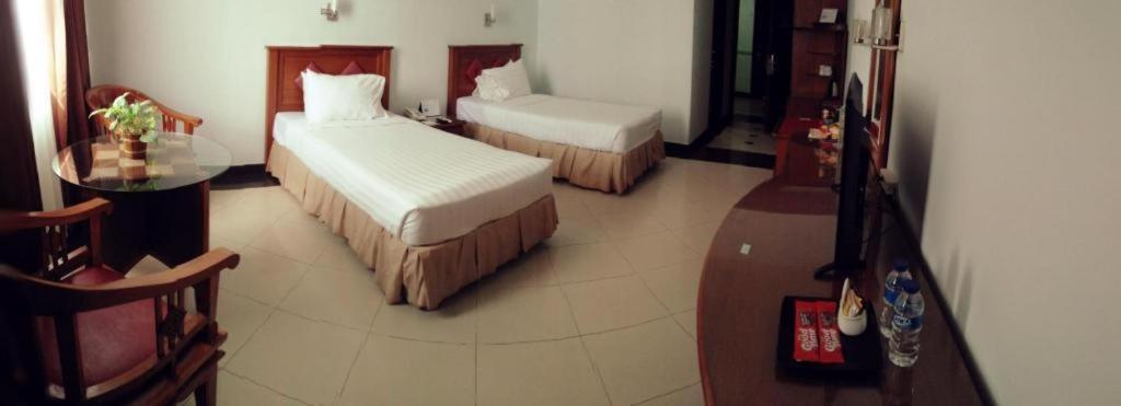Hotel Tarakan Plaza Exterior foto